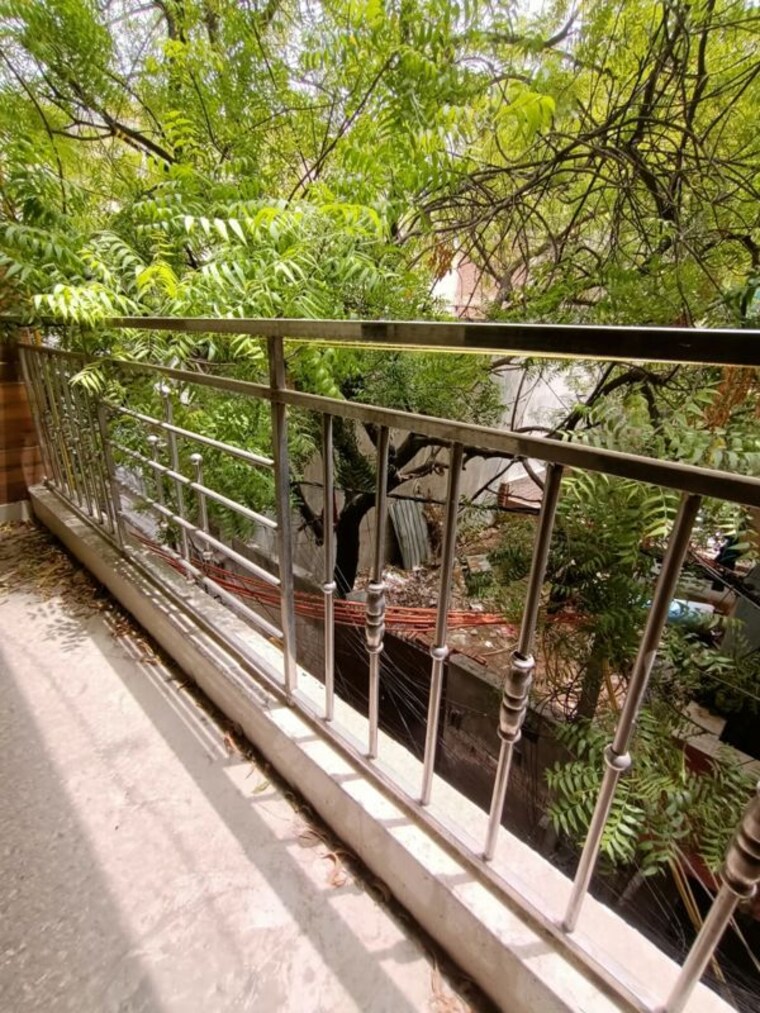 Balcony, panchsheel vihar 1 Bedroom 45 Sq.Yd. Builder Floor In Panchsheel Vihar Delhi 10414350