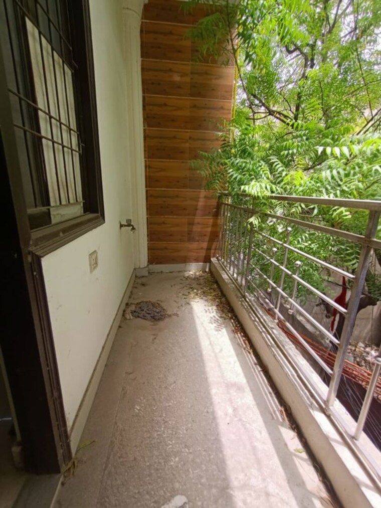 Balcony, panchsheel vihar 1 Bedroom 45 Sq.Yd. Builder Floor In Panchsheel Vihar Delhi 10414350
