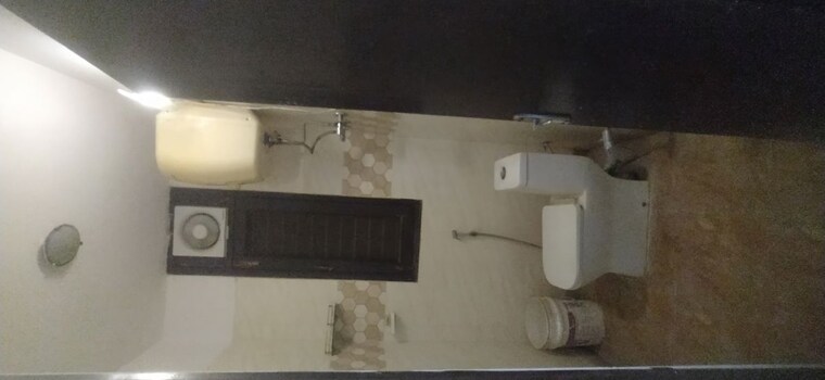 Bathroom, khirki extension 2 Bedroom 850 Sq.Ft. Builder Floor In Khirki Extension Delhi 10414341