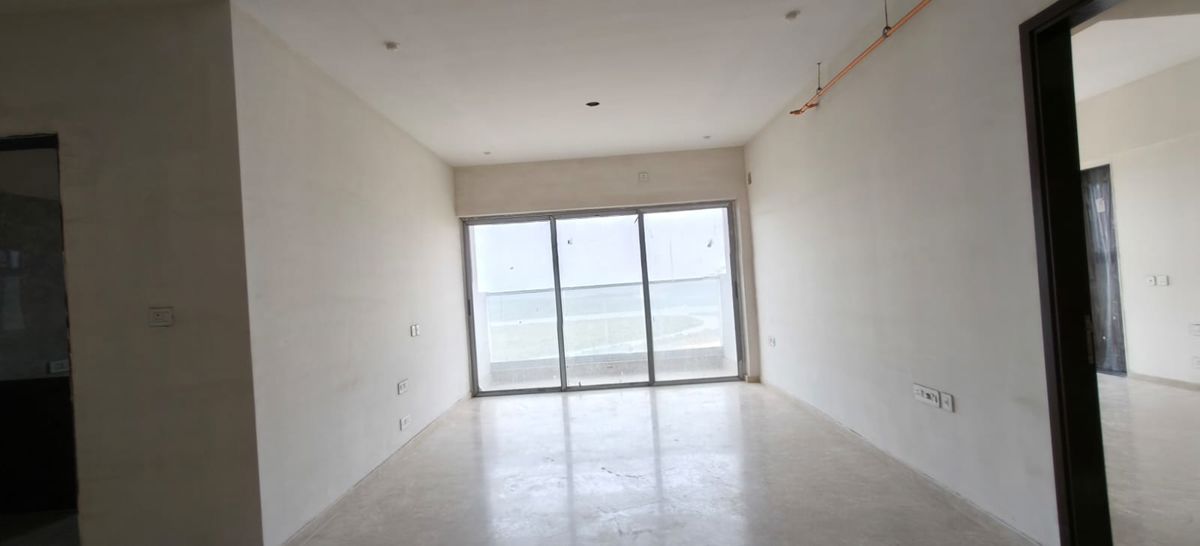 4 BHK + Servant Room Apartment For Sale in Sheth 72 West