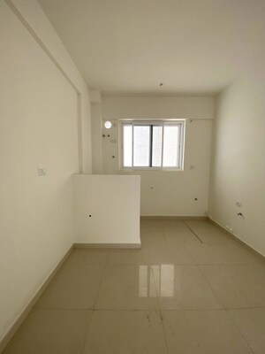 Room in 2 BHK Apartment at Disha Pursuit Of Sunshine, Budigere Road – for Sale