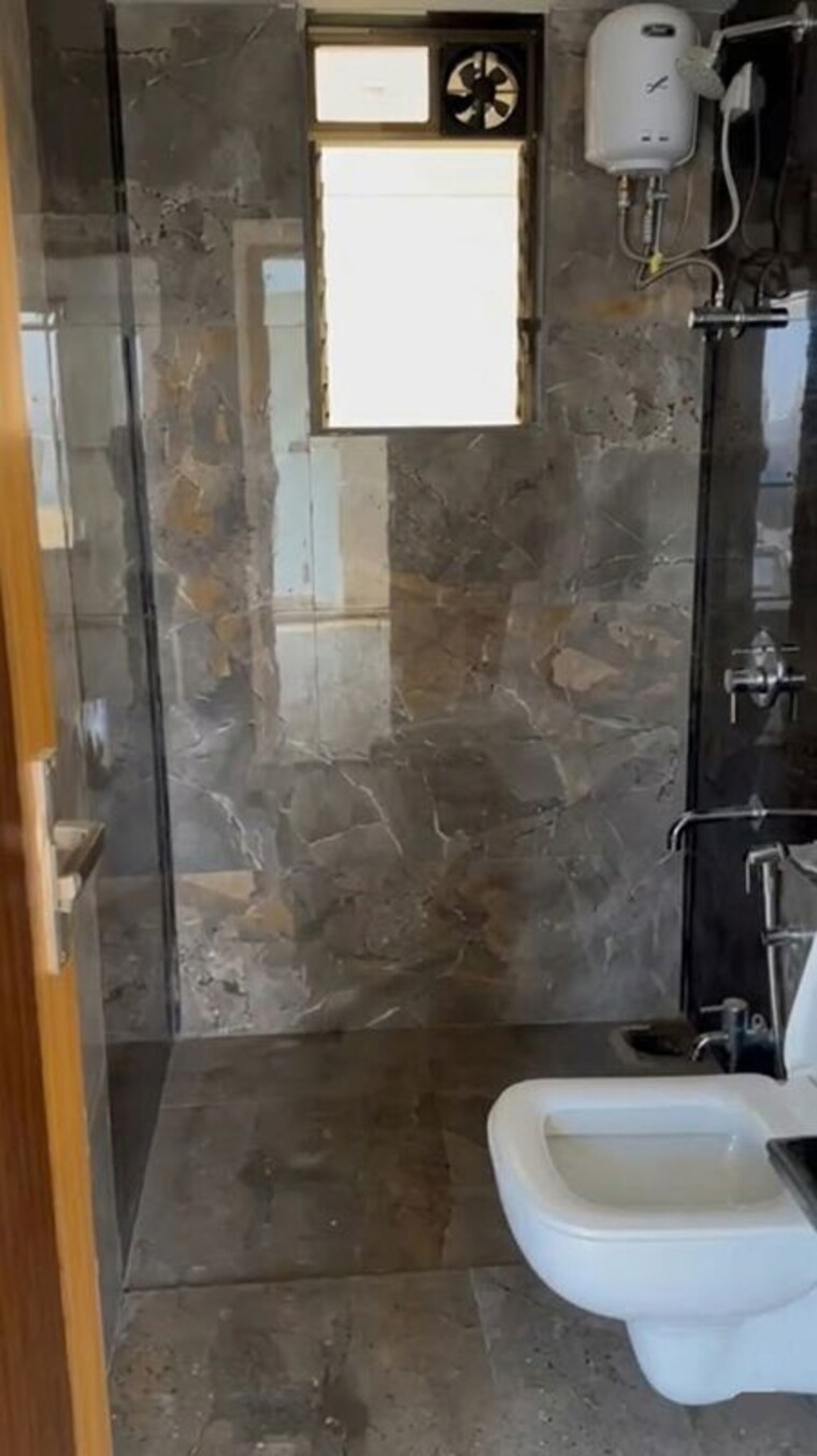 Bathroom, shagun-krishvi-residency 2 Bedroom 1118 Sq.Ft. Apartment In Chembur Mumbai 10414324