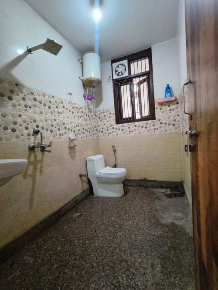 Bathroom, saket 1 Bedroom 450 Sq.Ft. Builder Floor In Saket Delhi 10414411