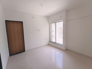 Room in 2 BHK Apartment at Kohinoor Sapphire 2, Tathawade – for Rent
