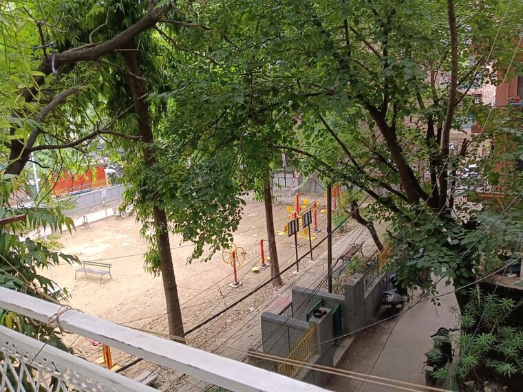 Balcony, kalkaji 1 Bedroom 550 Sq.Ft. Builder Floor In Kalkaji Delhi 10414449