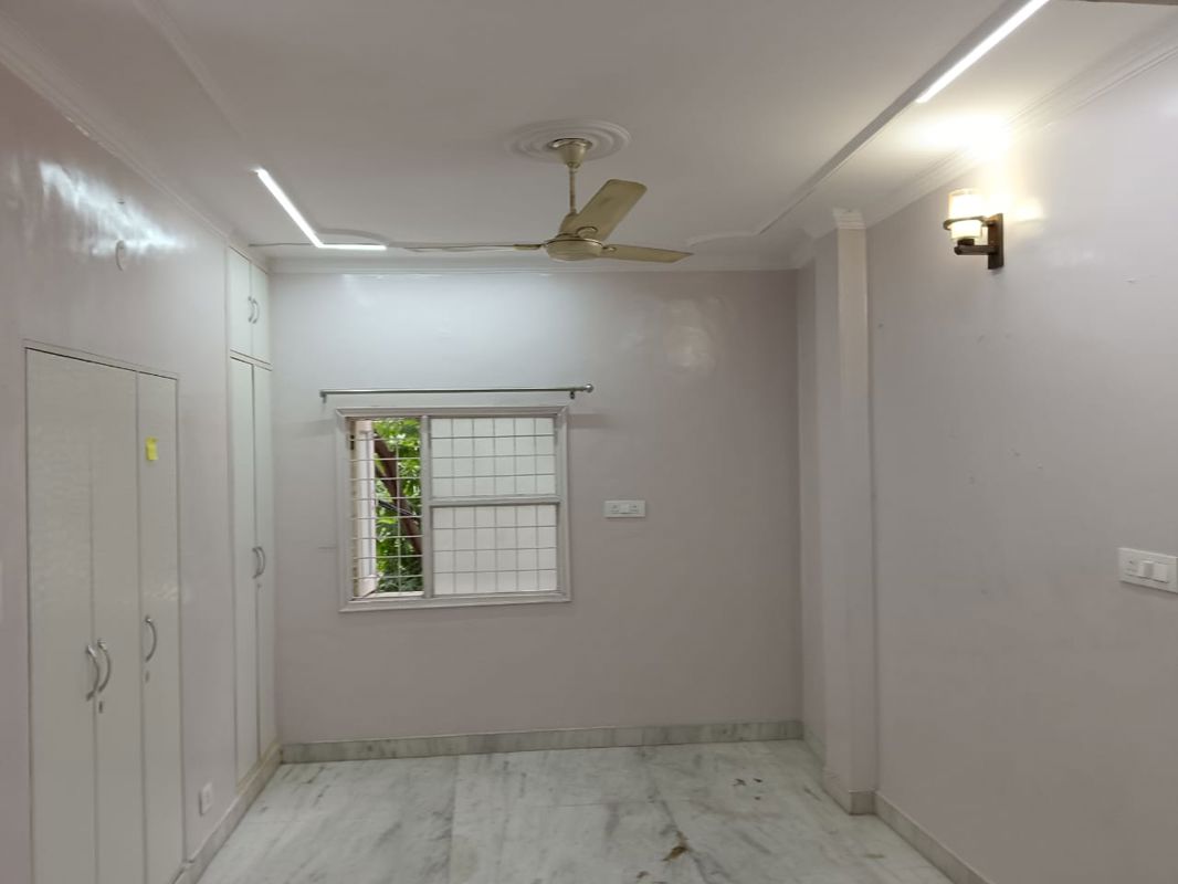 1 BHK + Pooja Room,Extra Room,Store Room Builder Floor For Rent in Kalkaji
