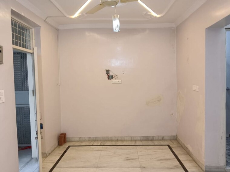 Room, kalkaji 1 Bedroom 550 Sq.Ft. Builder Floor In Kalkaji Delhi 10414449
