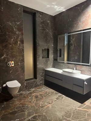 Attached Bathroom in 5 BHK Villa at Chattarpur – for Sale