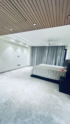 6+ BHK + Pooja Room,Servant Room,Study Room,Extra Room Independent House For Sale in Panchsheel Enclave