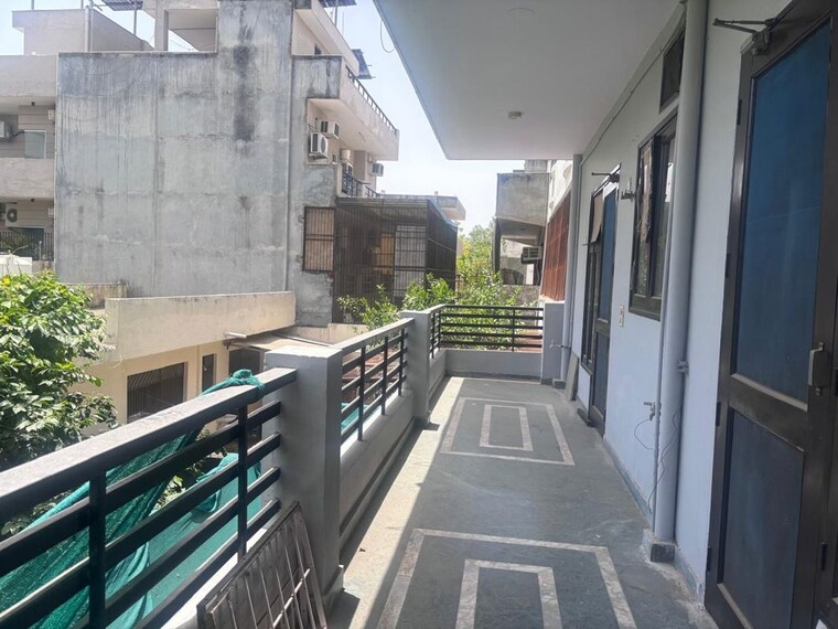Balcony, ansal-plaza-sector-23 3 Bedroom 360 Sq.Ft. Builder Floor In Sector 23 Gurgaon 10414483