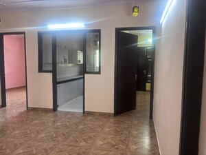 Room in 3 BHK Builder Floor at Ansal Plaza Sector-23, Sector 23 – for Rent