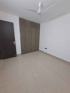 2 BHK + Servant Room Builder Floor For Rent in Malviya Nagar