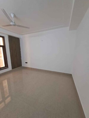 Room in 2 BHK Builder Floor at Malviya Nagar – for Rent
