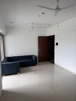 2 BHK Apartment For Rent in Mante Luxor