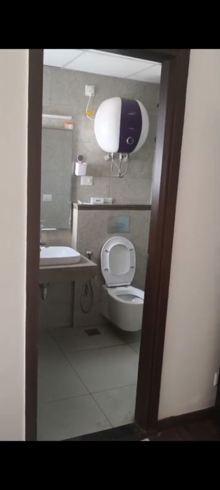 Bathroom, bptp-terra 4 Bedroom 2200 Sq.Ft. Apartment In Sector 37d Gurgaon 10414506