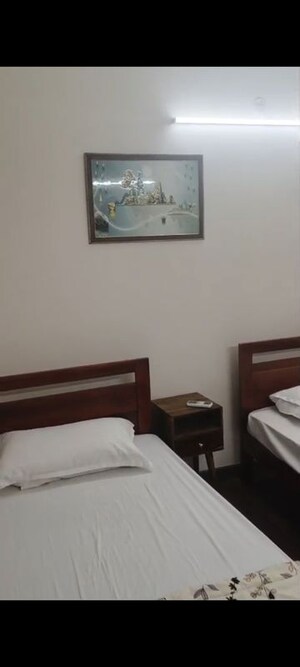 Bedroom in 4 BHK Apartment at BPTP Terra, Sector 37d – for Rent