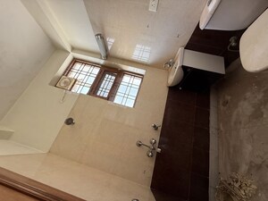 Bathroom in 1 RK Builder Floor at Ansal Plaza Sector-23, Sector 23 – for Rent