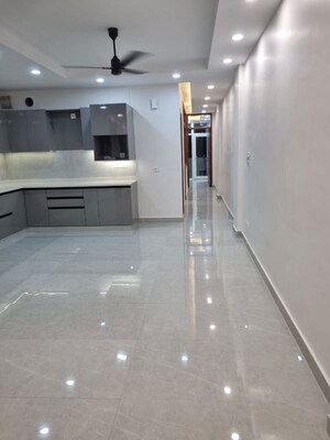Room in 2 BHK Builder Floor at Lajpat Nagar ii – for Sale