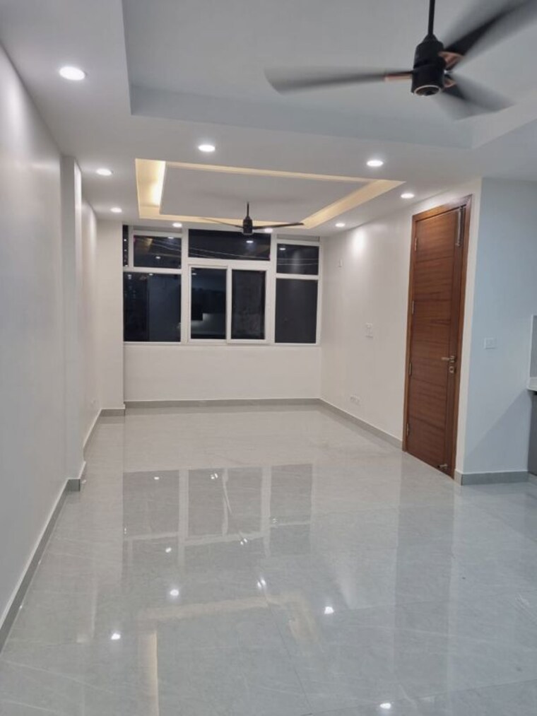 Kitchen, lajpat nagar ii 2 Bedroom 100 Sq.Yd. Builder Floor In Lajpat Nagar ii Delhi 10414516