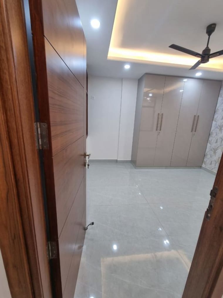 Kitchen, lajpat nagar ii 2 Bedroom 100 Sq.Yd. Builder Floor In Lajpat Nagar ii Delhi 10414516
