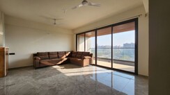 3 BHK + Pooja Room Apartment For Rent in Juhu Gulmohar CHS