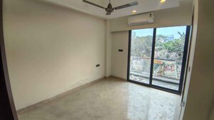 Room in 3 BHK Builder Floor at Malviya Nagar – for Rent