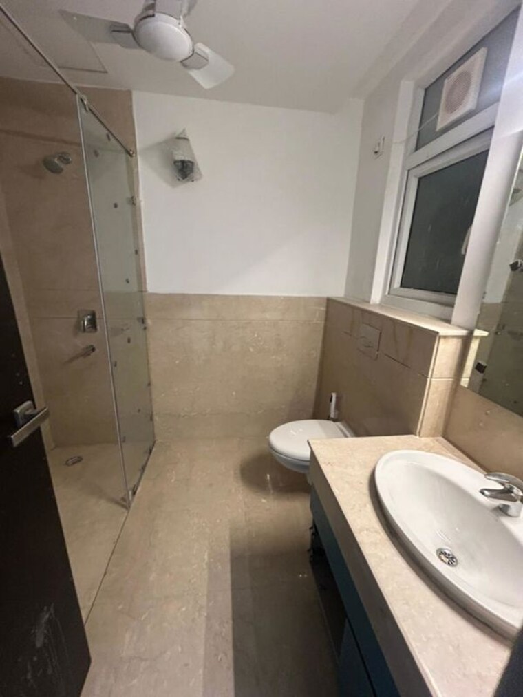 Bathroom, emaar-marbella 5 Bedroom 360 Sq.Yd. Villa In Sector 66 Gurgaon 10414550