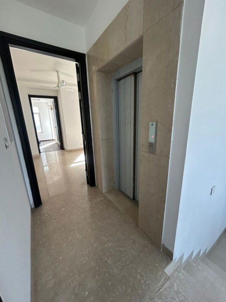 Other, emaar-marbella 5 Bedroom 360 Sq.Yd. Villa In Sector 66 Gurgaon 10414550