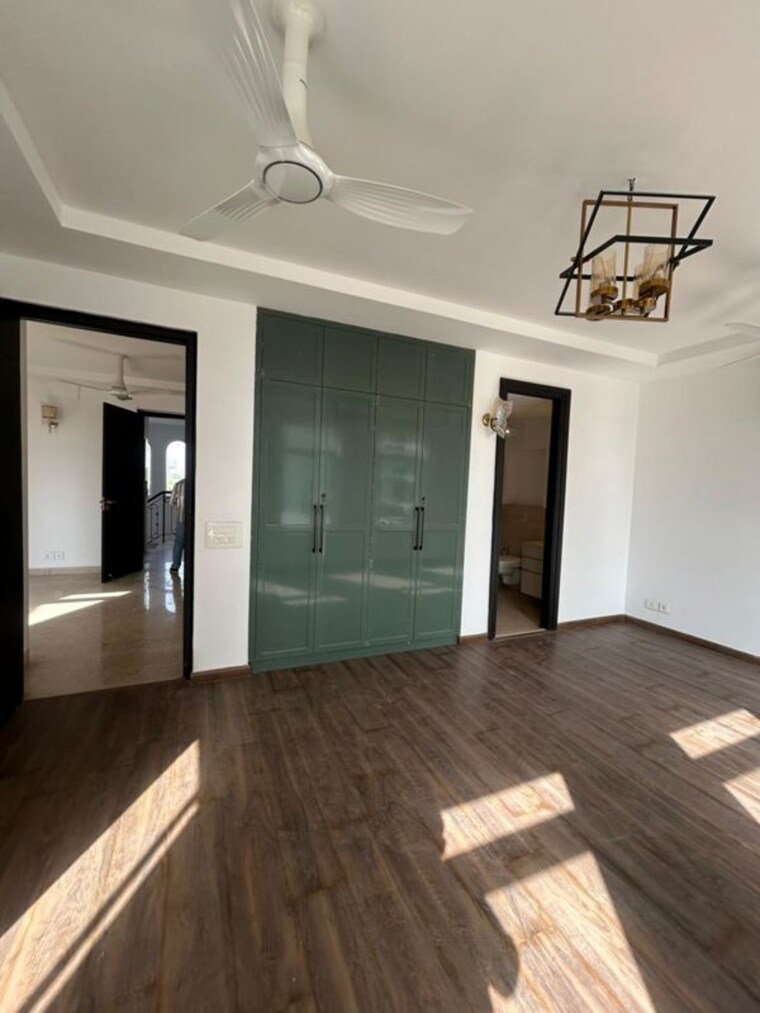 Room, emaar-marbella 5 Bedroom 360 Sq.Yd. Villa In Sector 66 Gurgaon 10414550