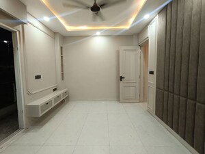 Room in 2 BHK Builder Floor at Janakpuri – for Sale