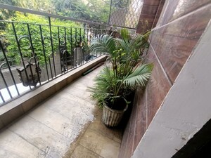 Balcony in 1 BHK Builder Floor at Panchsheel Vihar – for Rent