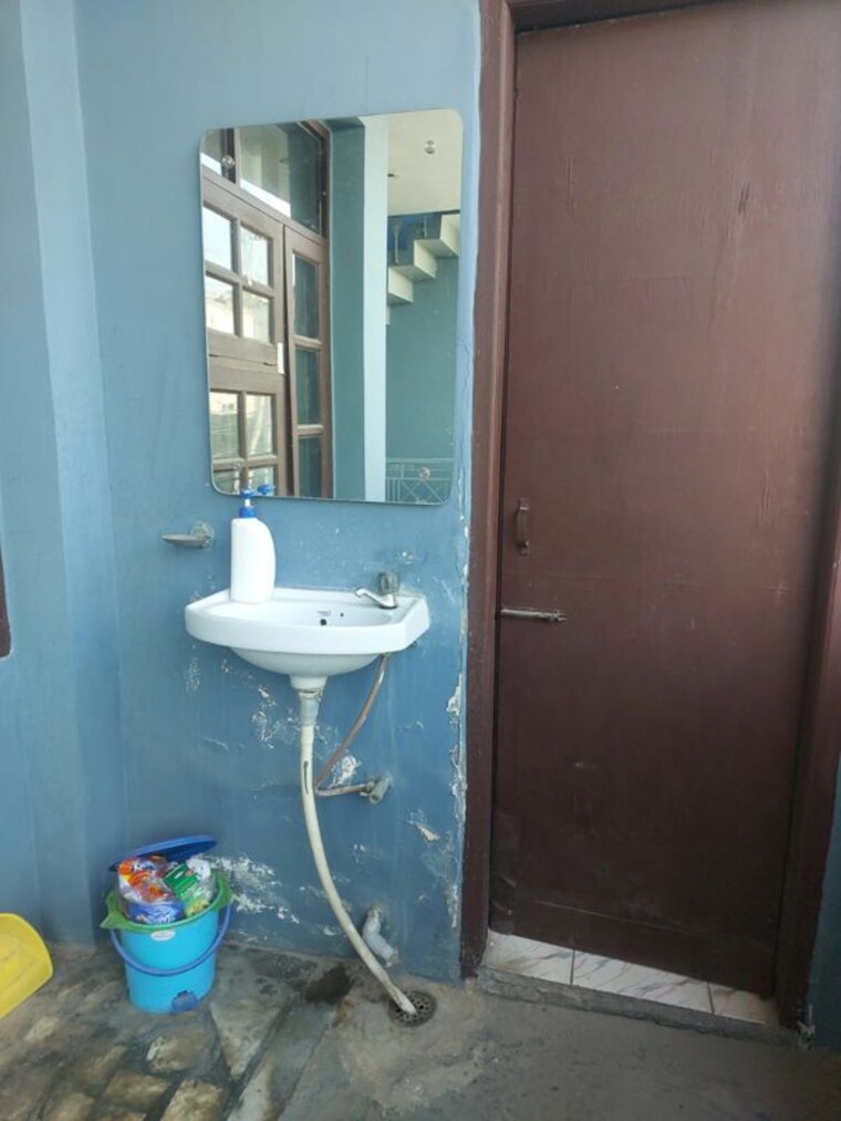 Bathroom, rajguru nagar 2 Bedroom 100 Sq.Yd. Builder Floor In Rajguru Nagar Ludhiana 10414587