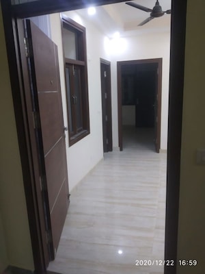Room in 2 BHK Builder Floor at Malviya Nagar – for Rent