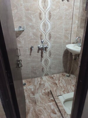 Bathroom in 1 BHK Independent House at Gomti Nagar – for Rent