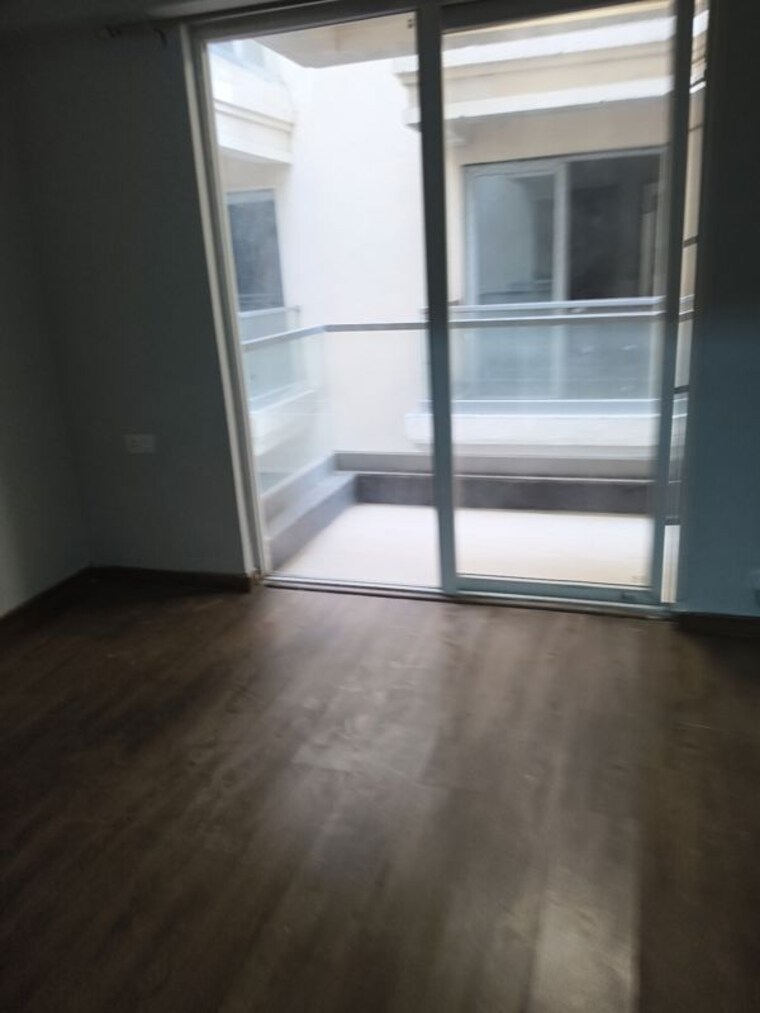 Room, signature-global-city 3 Bedroom 1300 Sq.Ft. Apartment In Sector 37d Gurgaon 10414654