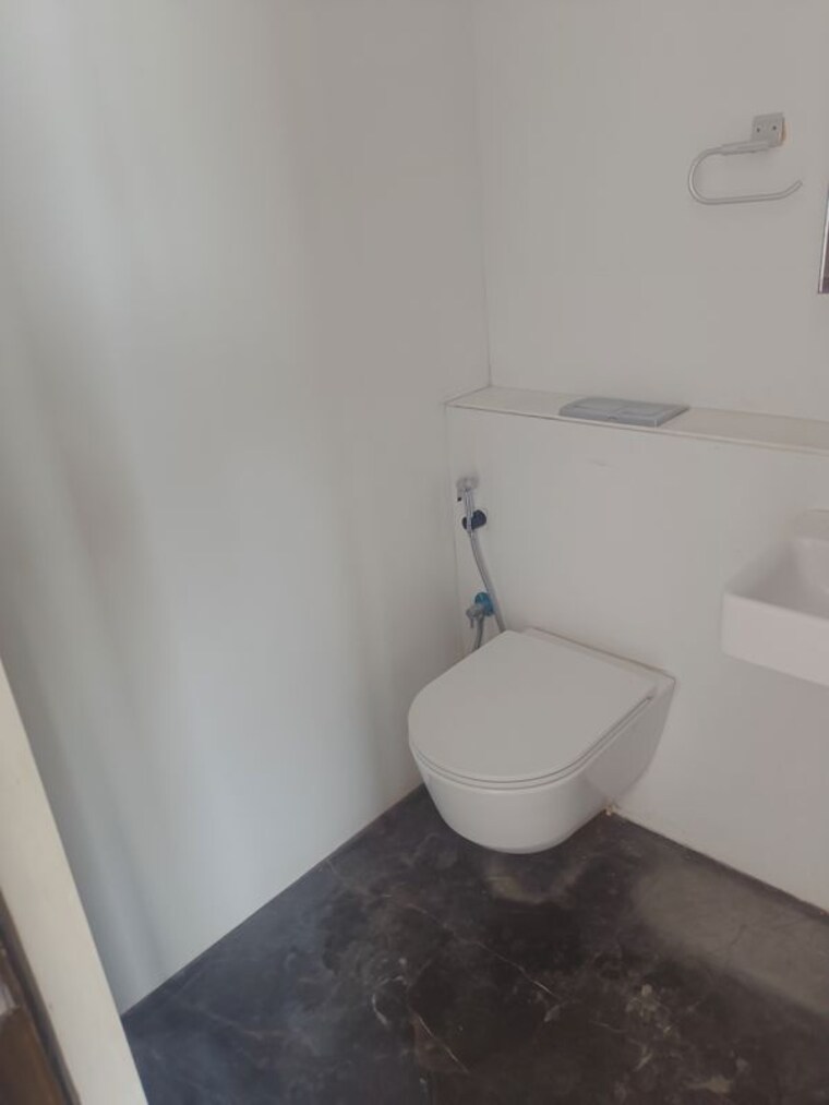 Bathroom, lodha-allura 2 Bedroom 890 Sq.Ft. Apartment In Worli Mumbai 10414635