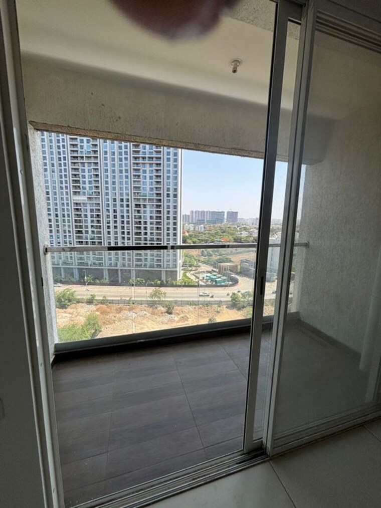 Balcony, golden-nest-kalyani-nagar 2 Bedroom 850 Sq.Ft. Apartment In Kalyani Nagar Pune 10414661