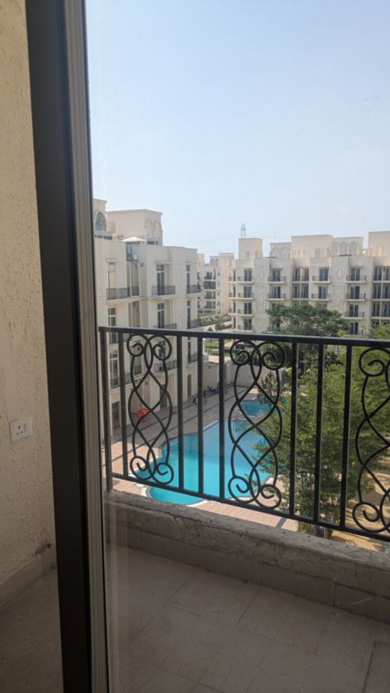 Balcony, signature-global-park 3 Bedroom 1400 Sq.Ft. Apartment In Sohna Sector 36 Gurgaon 10414666