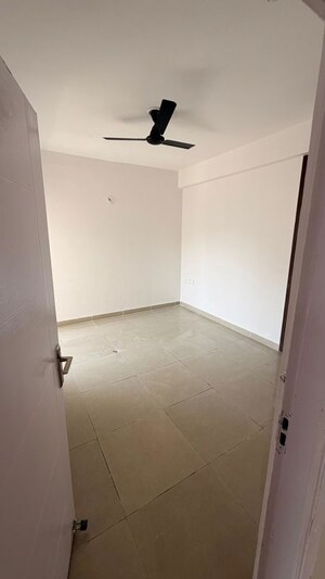 Room in 2 BHK Apartment at Gaur City 2 - 11th Avenue, Sector 16c Greater Noida – for Sale