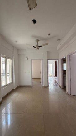 2 BHK Apartment For Sale in Gaur City 2 - 11th Avenue