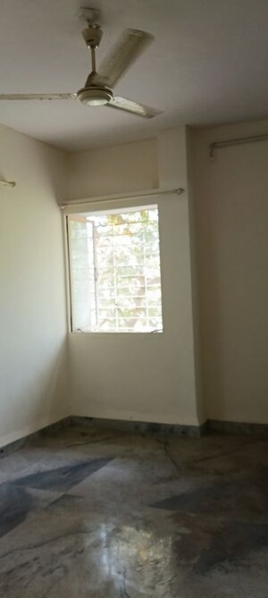 Study Room in 2 BHK Apartment at Mandar Apartments, Andheri West – for Sale