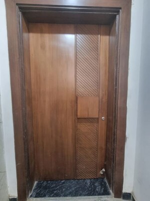 Bathroom in 4 BHK Builder Floor at Green Fields Colony – for Rent