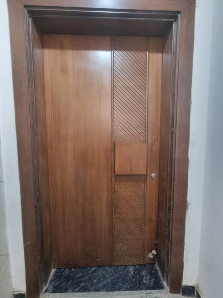 Bathroom, green fields colony 4 Bedroom 2700 Sq.Ft. Builder Floor In Green Fields Colony Faridabad 10414730