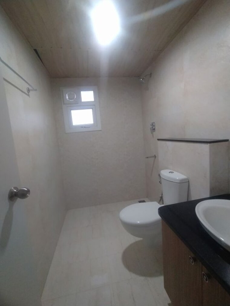 Bathroom, prestige-park-square 2 Bedroom 1000 Sq.Ft. Apartment In Bannerghatta Road Bangalore 10414734