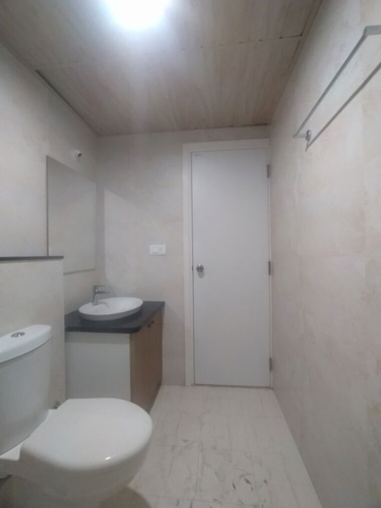 Bathroom, prestige-park-square 2 Bedroom 1000 Sq.Ft. Apartment In Bannerghatta Road Bangalore 10414734