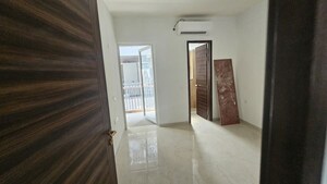 Building Lobby in 2 BHK Builder Floor at Smart World Orchard, Sector 61 – for Rent