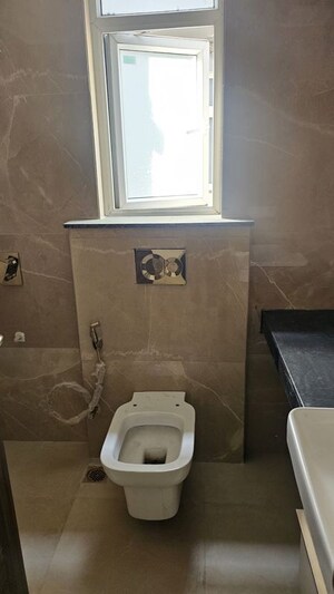 Bathroom in 2 BHK Builder Floor at Smart World Orchard, Sector 61 – for Rent