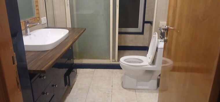 Bathroom, nahar-amrit-shakti 4 Bedroom 2500 Sq.Ft. Apartment In Chandivali Mumbai 10414745