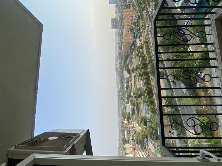 Balcony, signature-global-prime 2 Bedroom 700 Sq.Ft. Apartment In Sector 63a Gurgaon 10414761