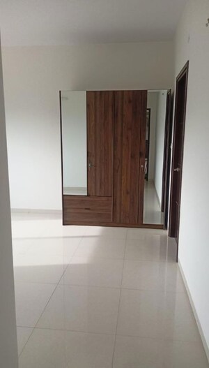 Room in 2 BHK Apartment at Bren Champions Square, Sarjapur Road – for Rent